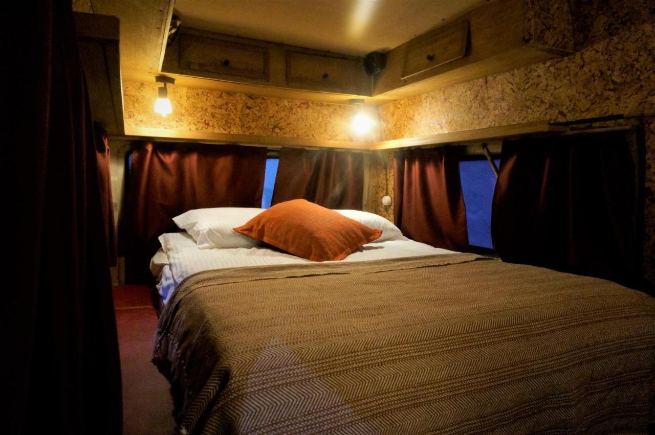 Urban Van Glamping Riga Ngoại thất bức ảnh