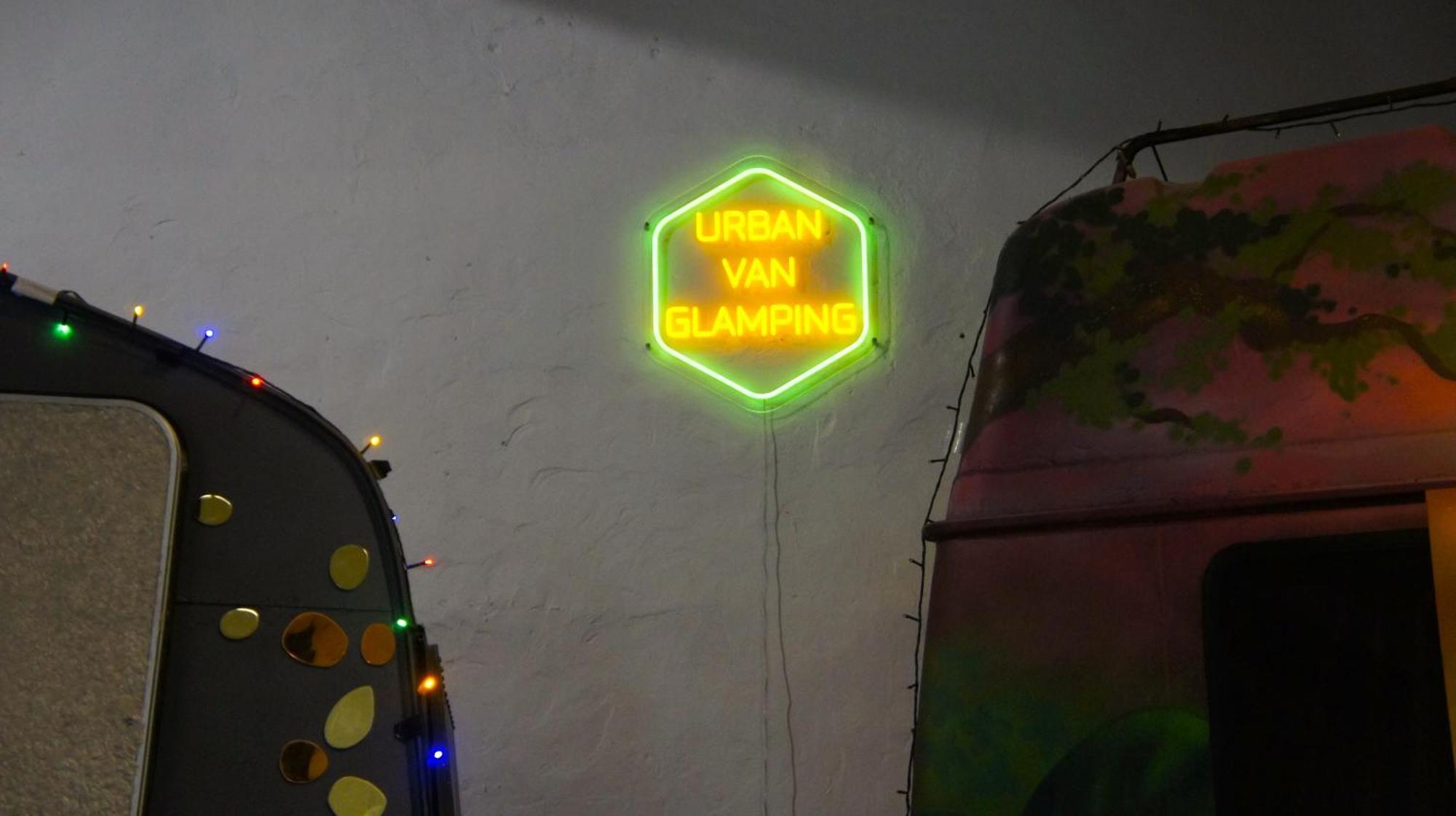 Urban Van Glamping Riga Ngoại thất bức ảnh