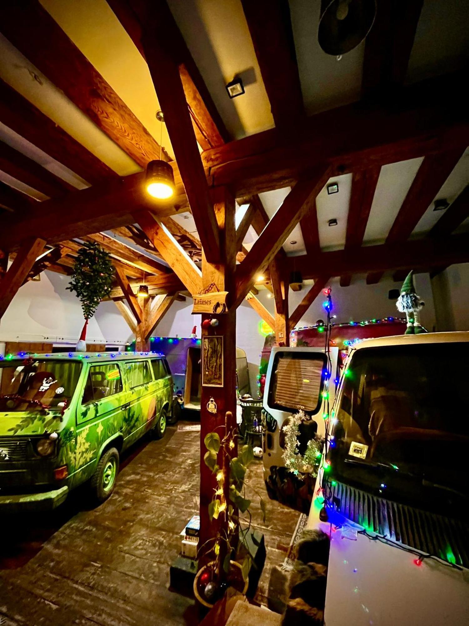 Urban Van Glamping Riga Ngoại thất bức ảnh