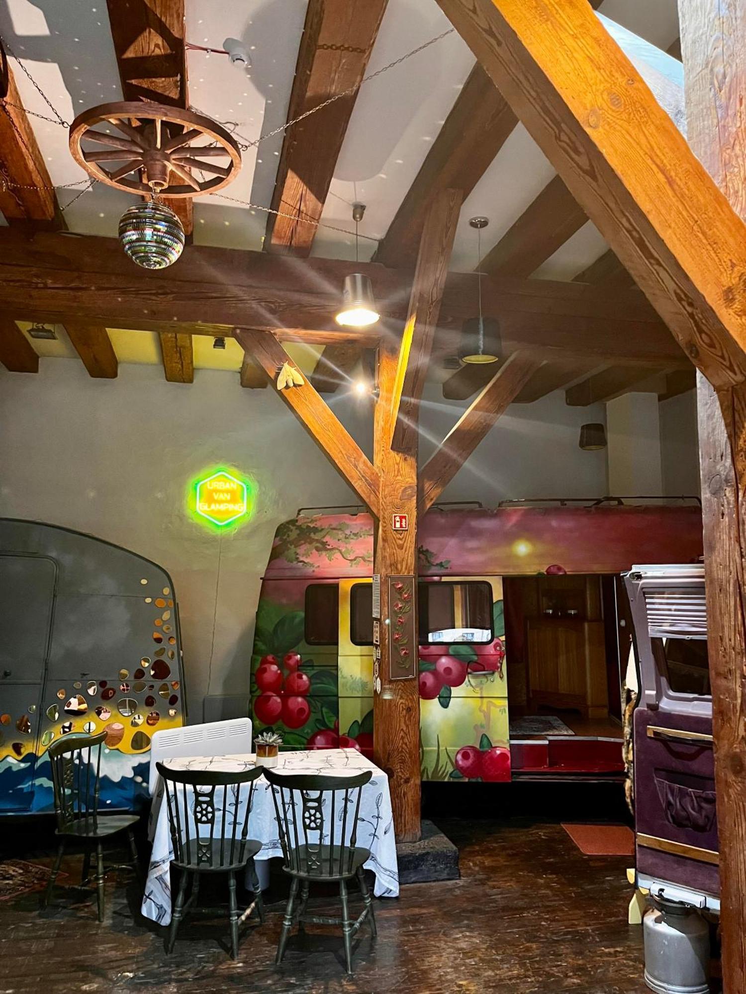 Urban Van Glamping Riga Ngoại thất bức ảnh