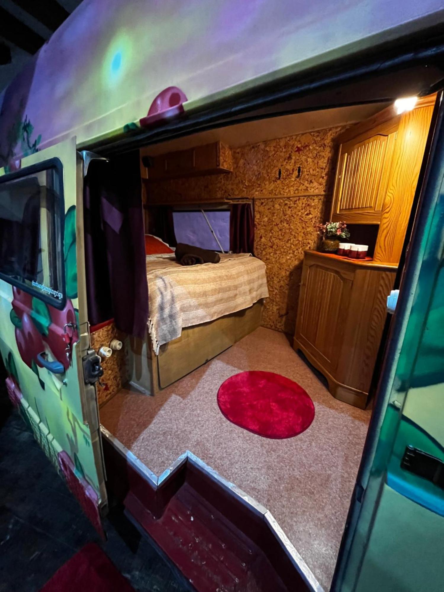 Urban Van Glamping Riga Ngoại thất bức ảnh