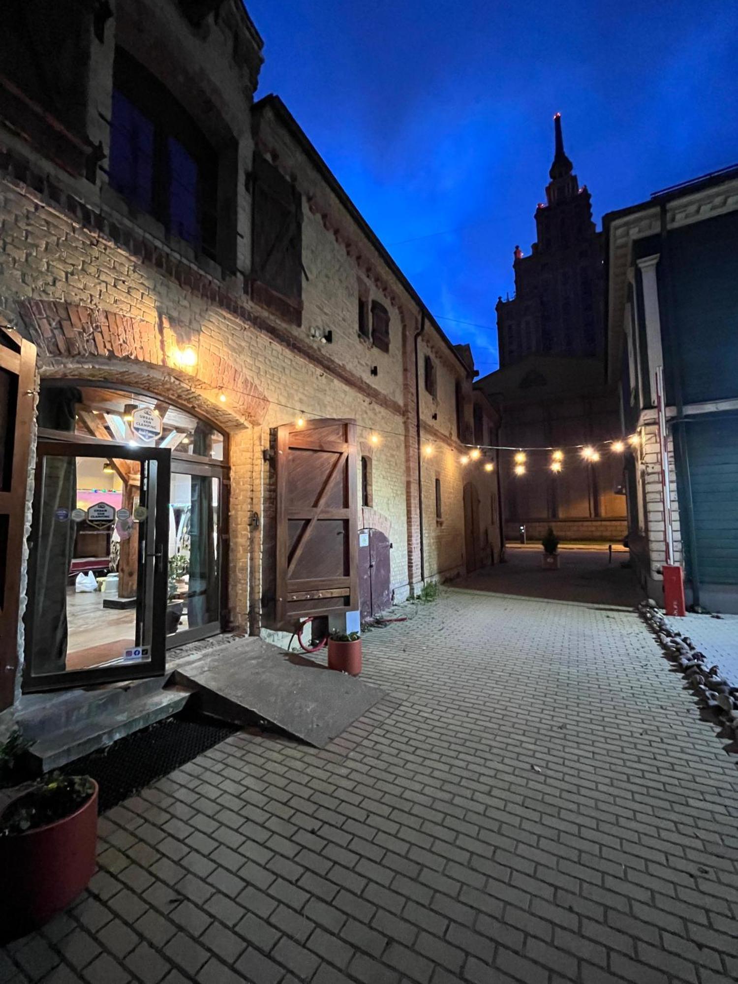 Urban Van Glamping Riga Ngoại thất bức ảnh