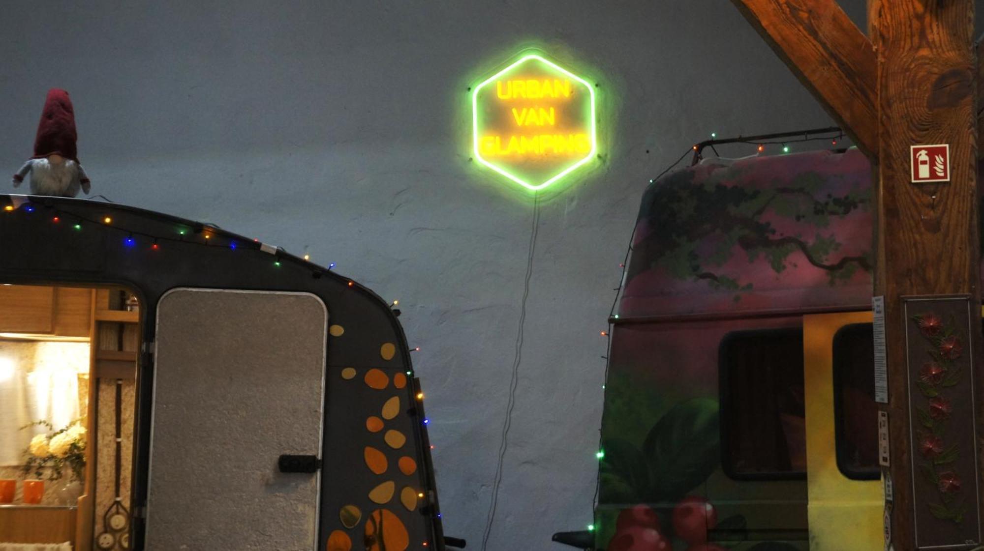 Urban Van Glamping Riga Ngoại thất bức ảnh