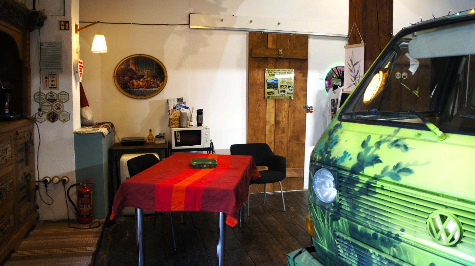 Urban Van Glamping Riga Ngoại thất bức ảnh