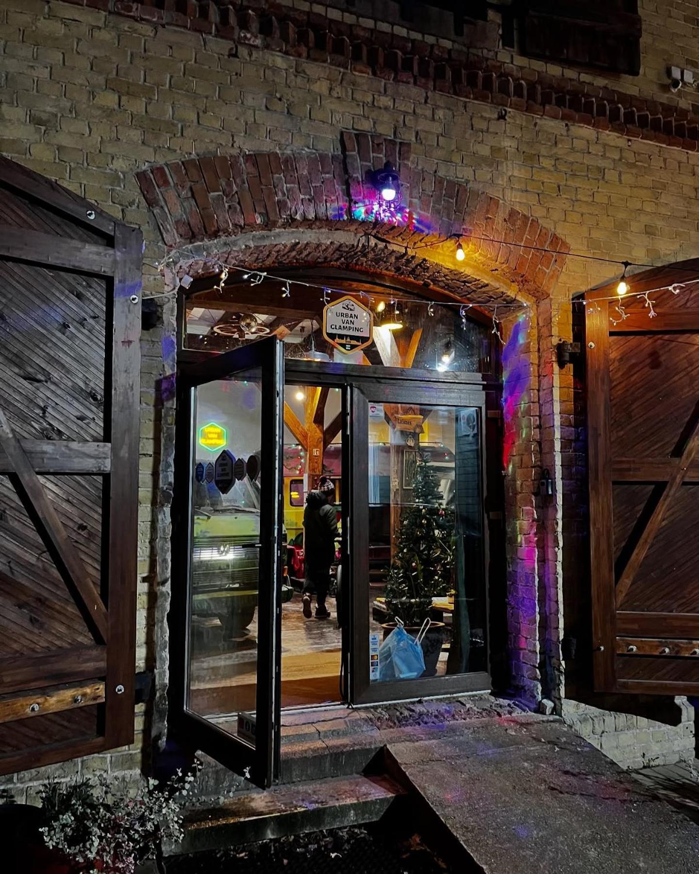 Urban Van Glamping Riga Ngoại thất bức ảnh